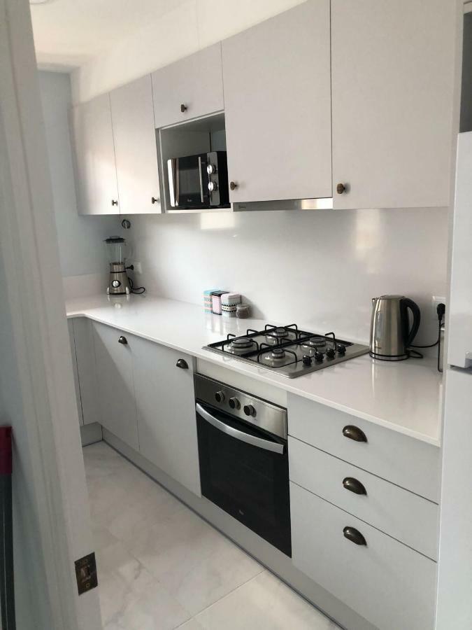 2 Bedroom Apartment In The Old Town, Close To The Beach L'Escala Exterior photo