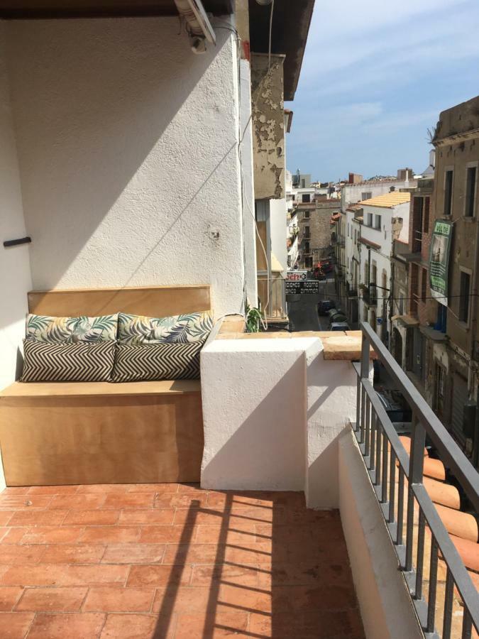 2 Bedroom Apartment In The Old Town, Close To The Beach L'Escala Exterior photo
