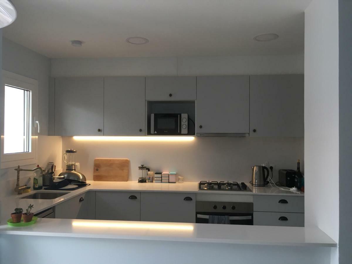 2 Bedroom Apartment In The Old Town, Close To The Beach L'Escala Exterior photo