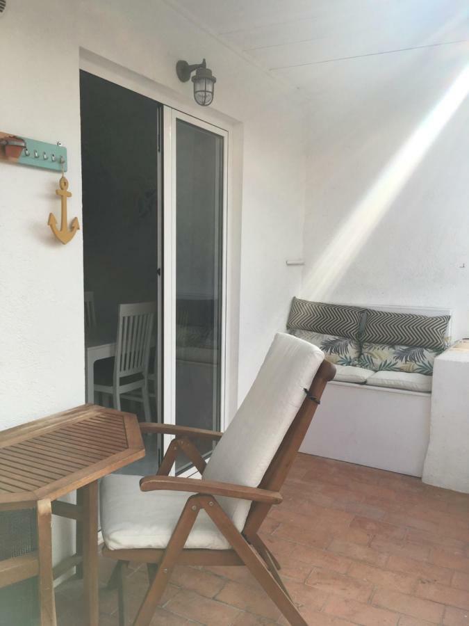 2 Bedroom Apartment In The Old Town, Close To The Beach L'Escala Exterior photo